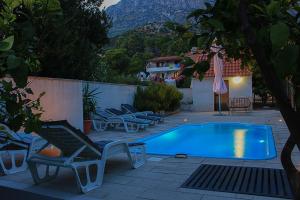 Holiday Home Peaceful Oasis with Pool 