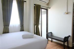 Spacious and Modern 3BR Apartment at Gateway Ahmad Yani Cicadas By Travelio