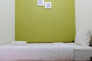 Spacious and Modern 3BR Apartment at Gateway Ahmad Yani Cicadas By Travelio