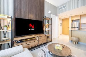 1BR Private Apartment in Al Mamsha - The Nest