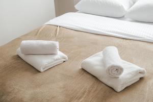 Bielany Homely Apartment by BookingHost