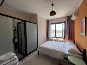 Astounding Sea View Apartment in Karaköy 4BR, 2BA