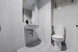 Simply Look and Comfort Studio Room at Casa de Parco Apartment By Travelio