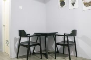 Comfy Studio Apartment at Grand Asia Afrika By Travelio