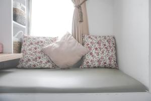 Fancy and Nice Studio at Belmont Residence Puri Apartment By Travelio