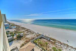 Tropical Gulf Front Condo with Picnic Area & Grills - Unit 0802