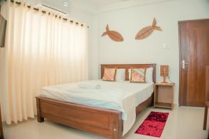 R2 Guest - HIKKADUWA