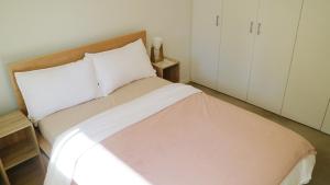 Cozy Minimalist 1 Br Apt near Hornsby mall & trains