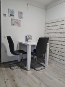 Aspen Studio Apartment + FREE Parking 