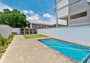 Retreat in Randburg - The Base Apartments, Ferndale