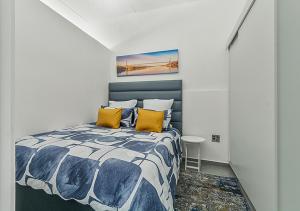 Retreat in Randburg - The Base Apartments, Ferndale