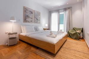 Zen Vouliagmeni Beach Apartment