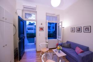 Garden-studio in a mansion-Athens-Chalandri center