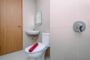 Elegant Studio Apartment at B Residence near AEON Mall By Travelio