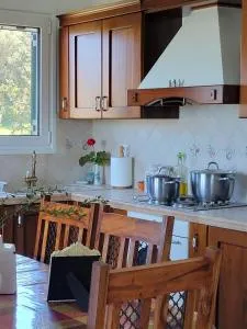 Το Μπαλκόνι της Ξανθής - Évdhilos