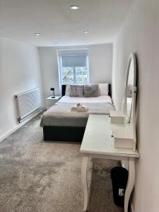 Top floor 2bed flat