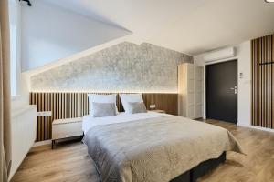 GOŚCINIEC ZACISZE - pokoje & restauracja blisko A2 Dąbie - Uniejów