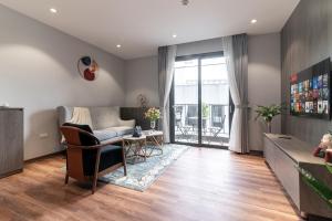 Luxe Paradise Suites Hotel 19 Alley 67 To Ngoc Van