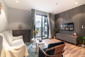 Luxe Paradise Suites Hotel 19 Alley 67 To Ngoc Van