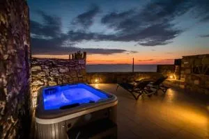 Romantic Mykonian Oasis Suite with Jacuzzi & Sea View - Houlakia