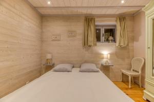 Chalets Le Flocon Grand Chalet 4 etoiles : photos des chambres
