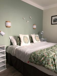 Hotels Hotel Les Embruns : photos des chambres