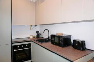 Private Apartment near Duomo - M4 Santa Sofia