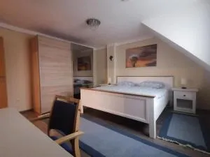 2 Zimmer Apartment mit Küche und Bad - Klosterlechfeld