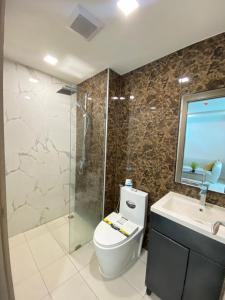 Arcadia Continental Pool View