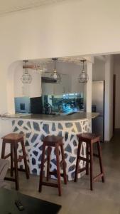 Charmante maison de plain-pied à louer à Ambatoloaka Votre havre de paix à Nosy Be !