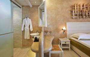 Vrahos Boutique Hotel Folegandros Greece