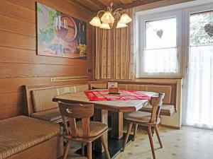 Apartment Daheim – Wildspitz by Interhome