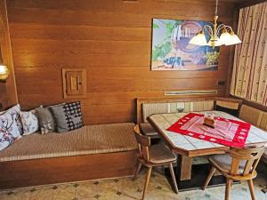 Apartment Daheim – Wildspitz by Interhome