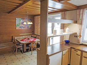 Apartment Daheim – Wildspitz by Interhome