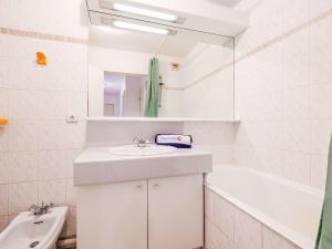 Appartements Apartment Le Cesaree-1 by Interhome : photos des chambres