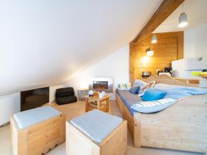 Appartements Apartment Les Alpages du Corbier-10 by Interhome : photos des chambres