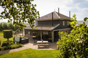 Landgoed Versteegh nabij heerlijkheid Mariënwaerdt