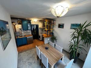 Sky Rooftop Huge Apartment