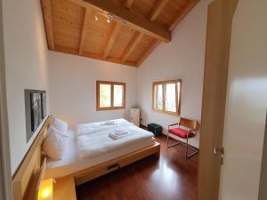 Apartment Tgesa Grischa by Interhome