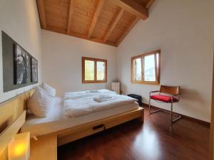 Apartment Tgesa Grischa by Interhome