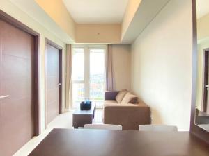 Deluxe and Cozy 2BR Apartment at Skyland City Jatinangor By Travelio