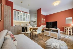 Kolorova Apart by LookAp - darmowy parking w centrum Łodzi!