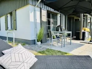 Ferienhaus Svantevit 31 Feriendorf Klein Stresow Rügen by ruyastay - Neu Reddevitz