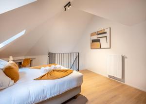 Stylish Duplex Studio with Premium Materials in Ghent City Center
