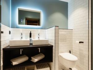 Appartements Ambiance moderne, idealement situe, 4*, WIFI, parking, 75m² - FR-1-304-296 : photos des chambres