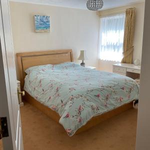 2 Bed Ilfracombe Seafront Apartment with stunning views