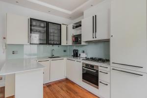 Blueground Bayswater furnished decorated LON-592