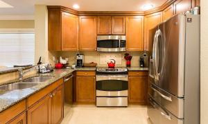 Classical 3 Bdrm Condo with Private Ground Floor Patio at Reunion