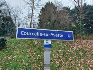 studio lumineux, au calme, accessible, à Gif sur Yvette