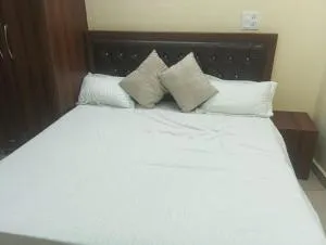 Hill View Stay - Garli